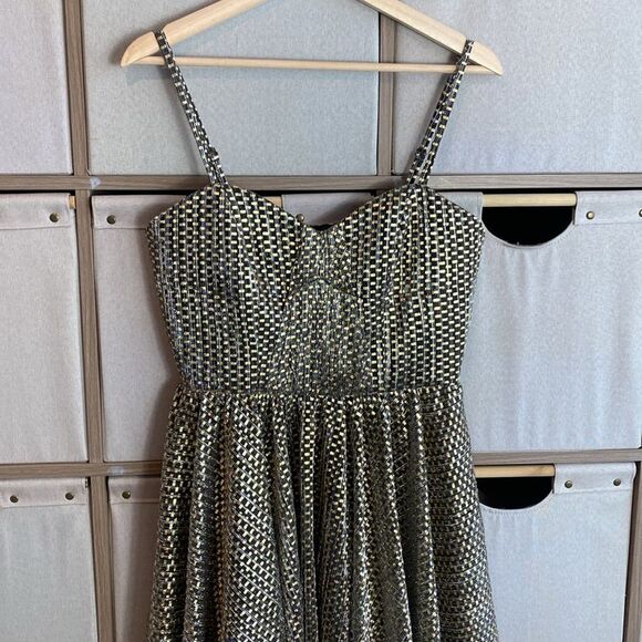Dress The Population Rachael metallic midi dress - Picture 10 of 10